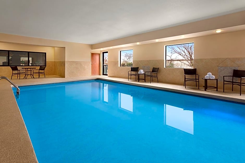 Holiday Inn Express Hotel & Suites Edmond By IHG