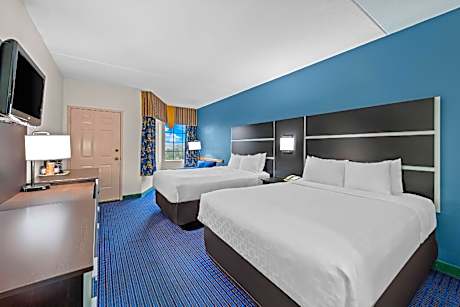 Queen Room with Two Queen Beds - Non-Smoking