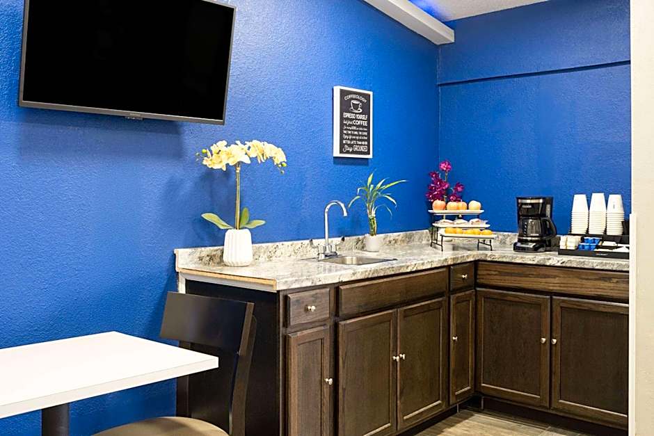 Days Inn by Wyndham Salisbury, NC