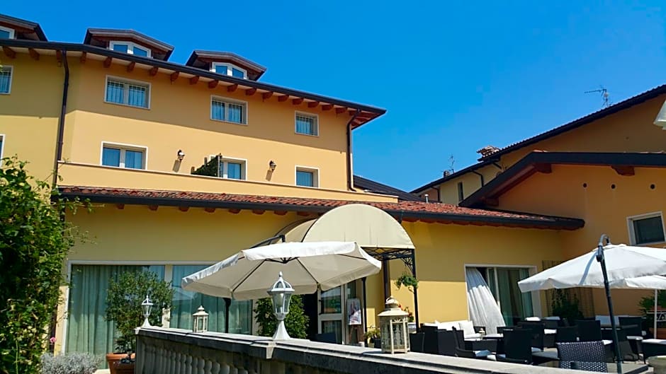 Borgo dei Poeti Romantik Hotel