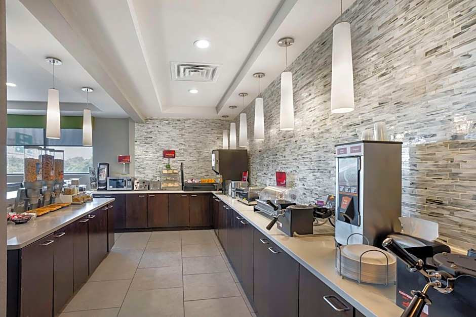 Best Western Plus Philadelphia-Pennsauken Hotel