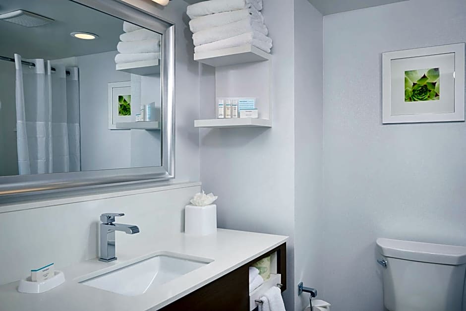 Hampton Inn By Hilton & Suites Phoenix Scottsdale Shea Blvd, AZ