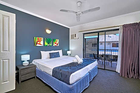 Townhouse Two-Bedroom Apartment