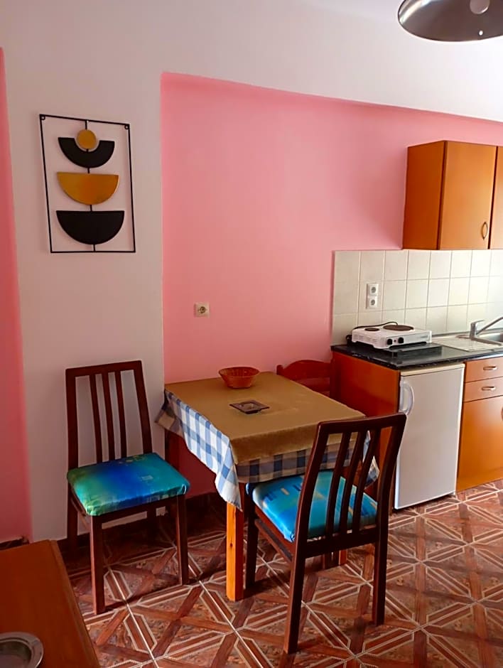 Denise Apartments Kefalos