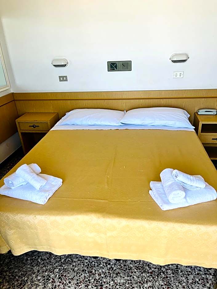 Hotel Columbia Frontemare