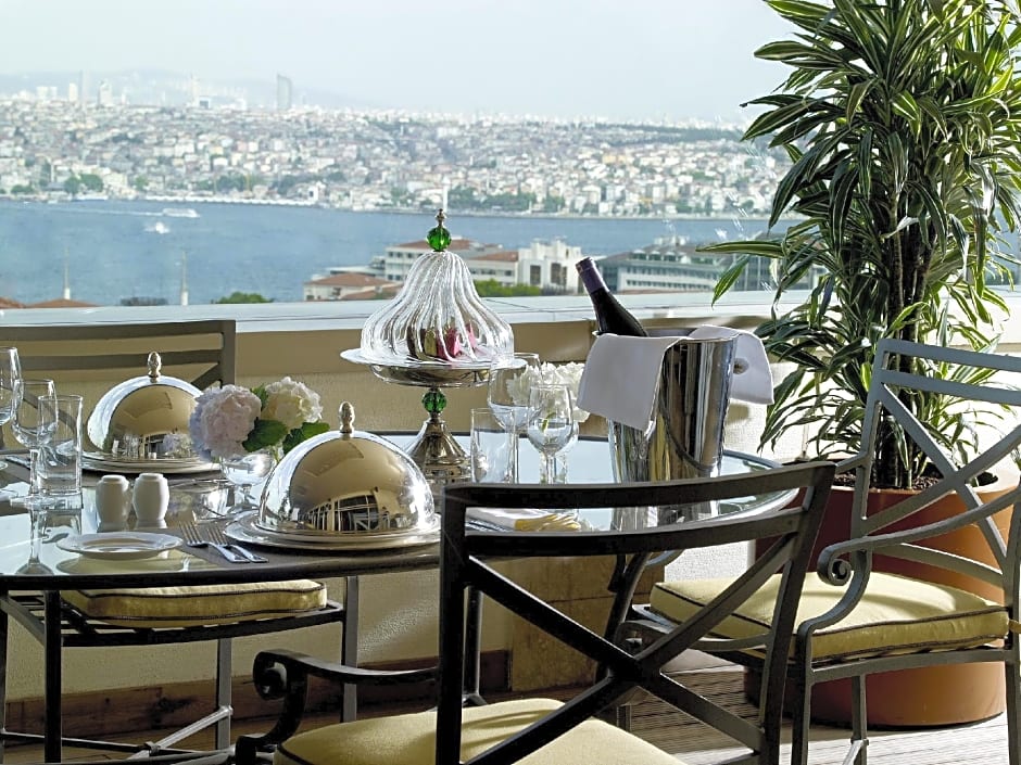 Divan Istanbul Hotel