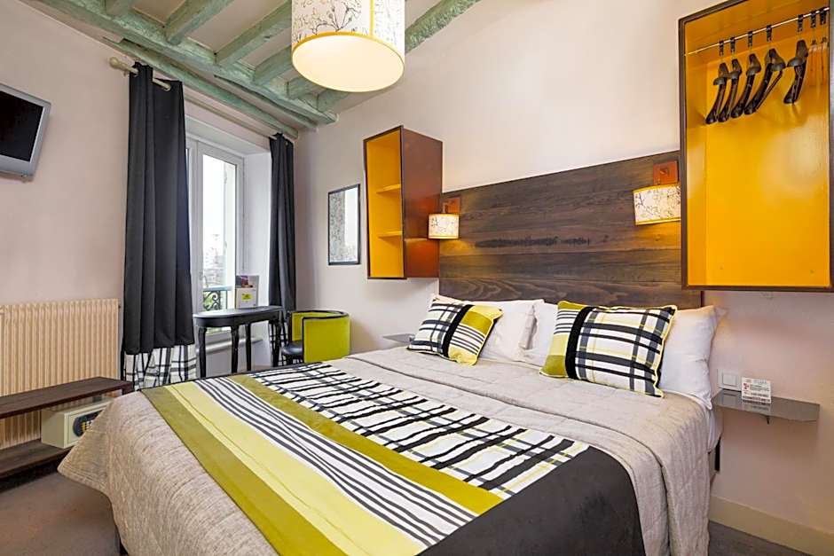 Photo 1 of 4 of Classic 2 Beds