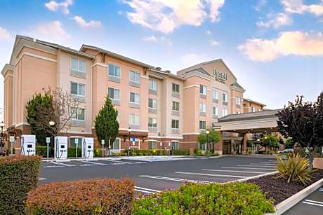 Fairfield Inn & Suites by Marriott Santa Maria