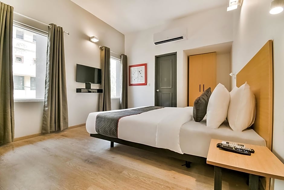 OYO Townhouse 182 Menka