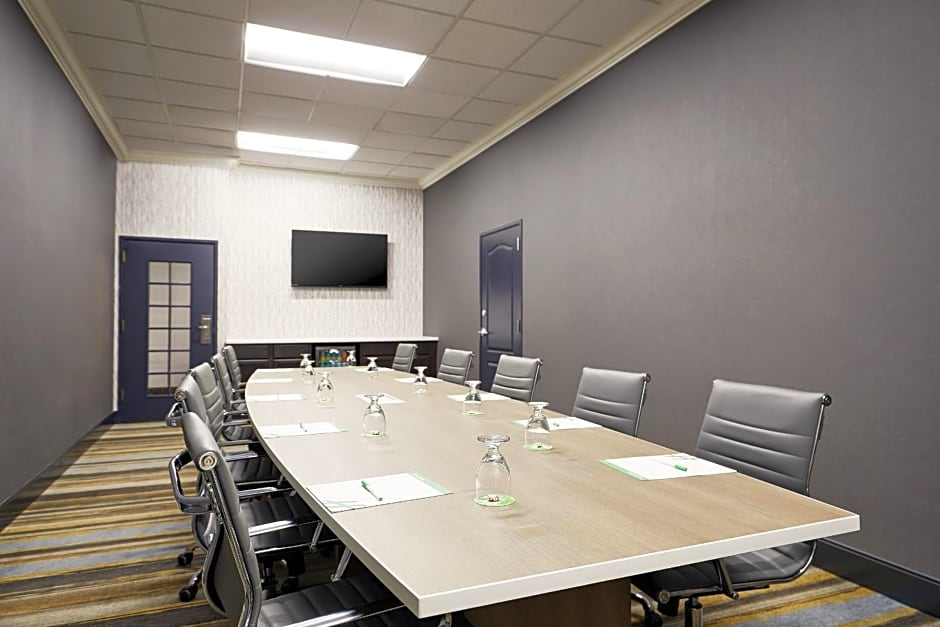 Holiday Inn Hotel & Suites Madison West - Middleton By IHG