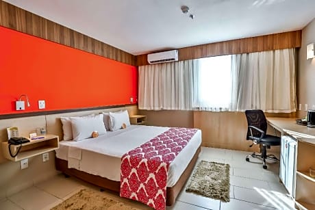 1 Queen Bed, Smoking, Accessible
