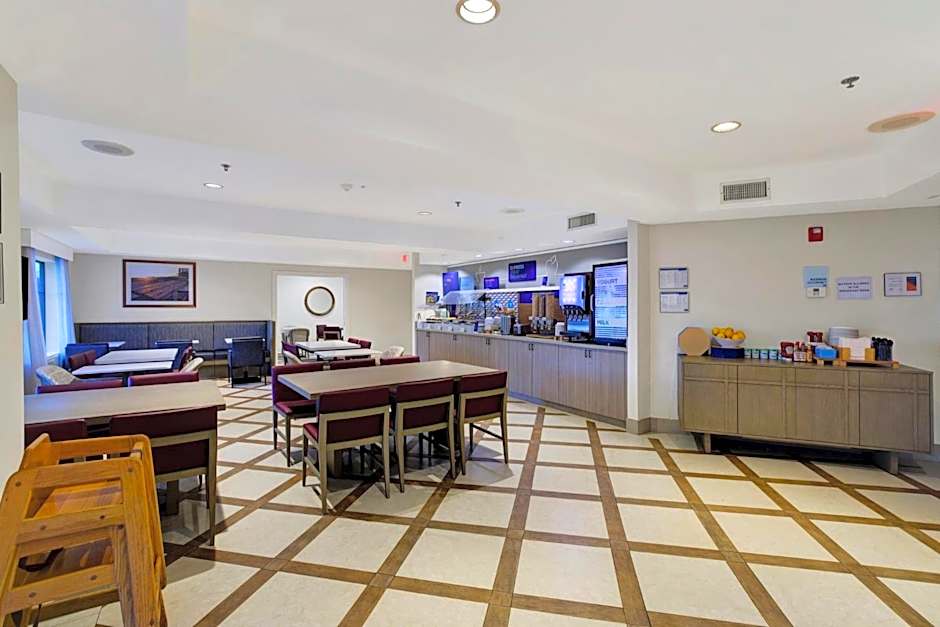Holiday Inn Express & Suites Carpinteria By IHG
