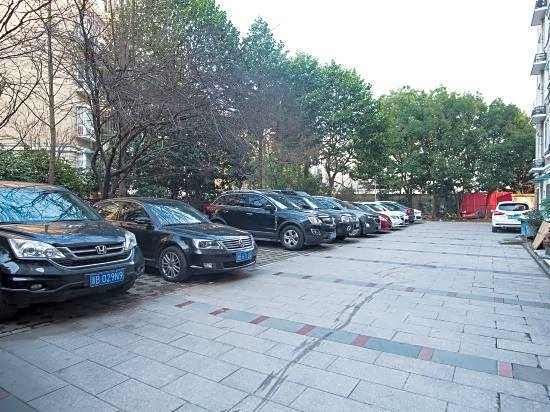 Junyi Hotel (Ningbo Railway Station)
