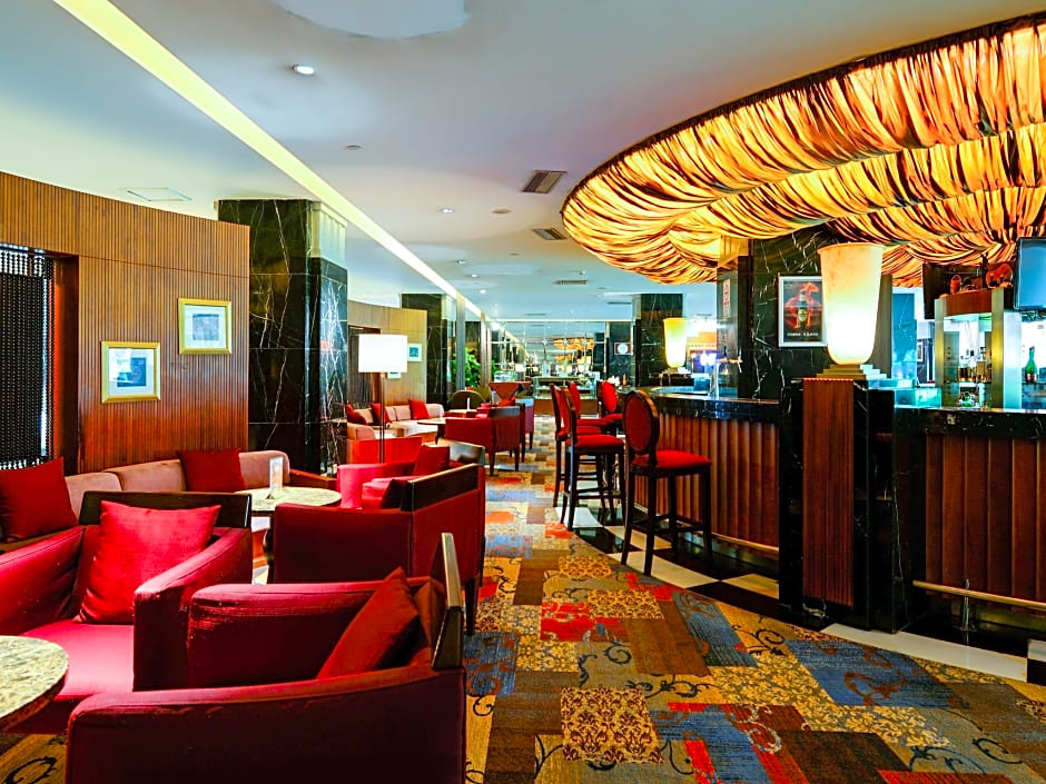 Dong Fang Hotel Guangzhou