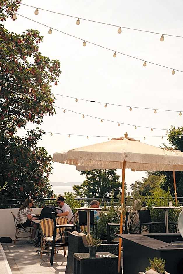 Duke Of Richmond Hotel