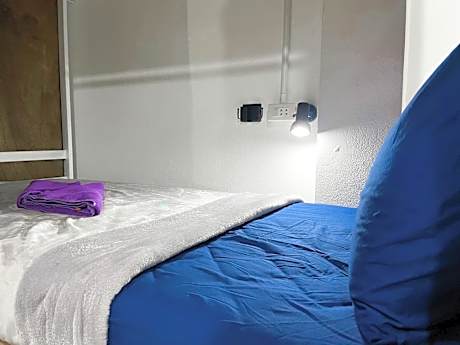 Bunk Bed in Mixed Dormitory Room
