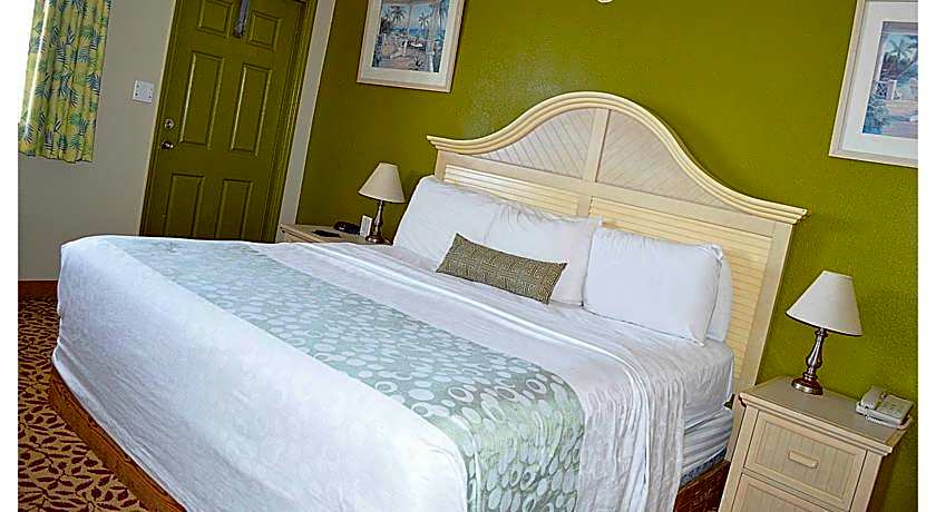 Roomba Inn & Suites Daytona Beach