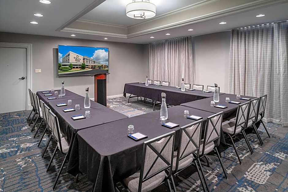 DELTA HOTELS BY MARRIOTT HUNTINGTON DOWNTOWN
