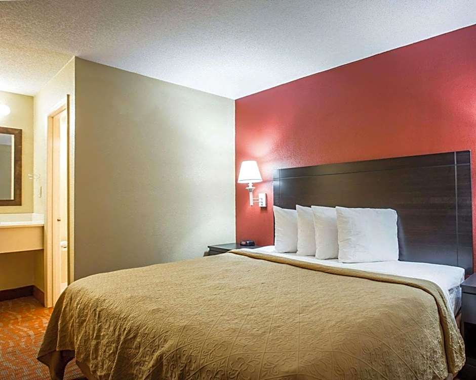 Quality Inn & Suites Monroe