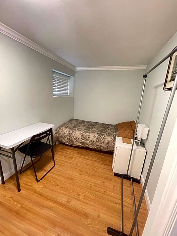 Vancouver west side cozy room