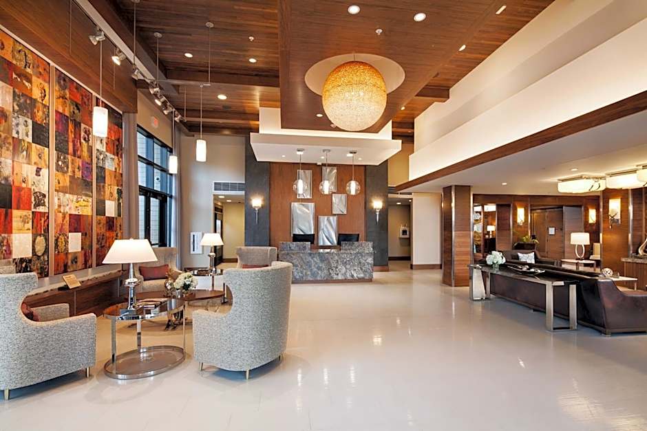 Sheraton Redding Hotel at the Sundial Bridge