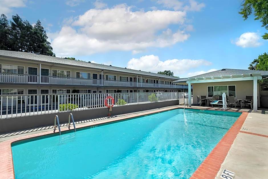 Best Western Town House Lodge
