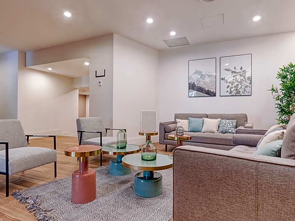 Limehome Barcelona Carrer de Fontcoberta - Digital Access