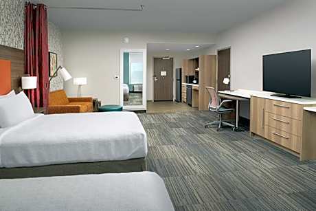 Queen Studio with Two Queen Beds - Mobility Access/Non-Smoking