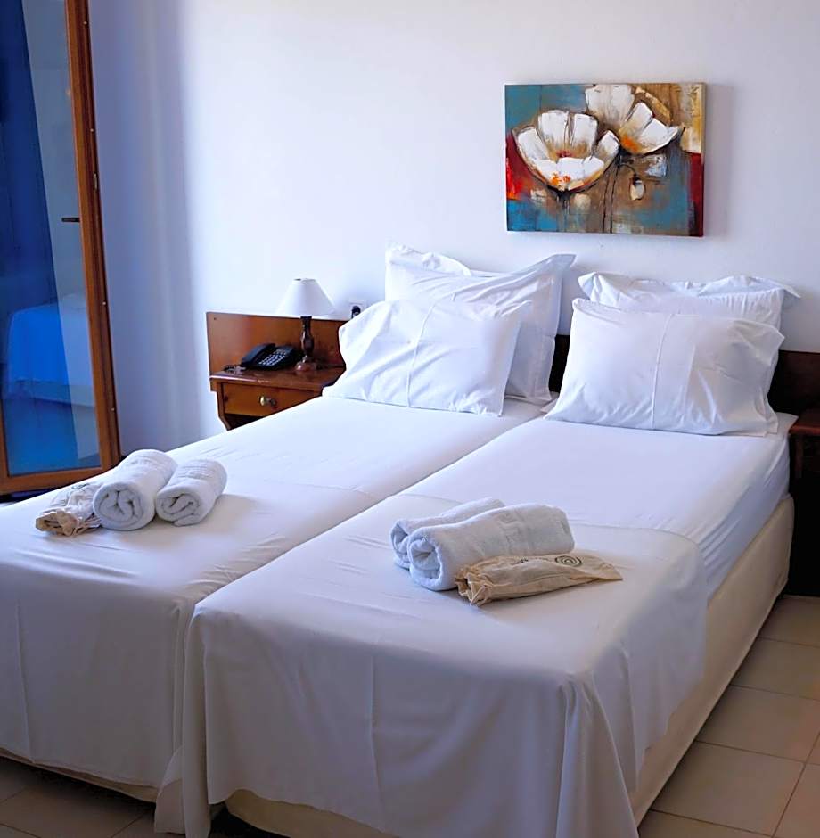 Captain's House Hotel