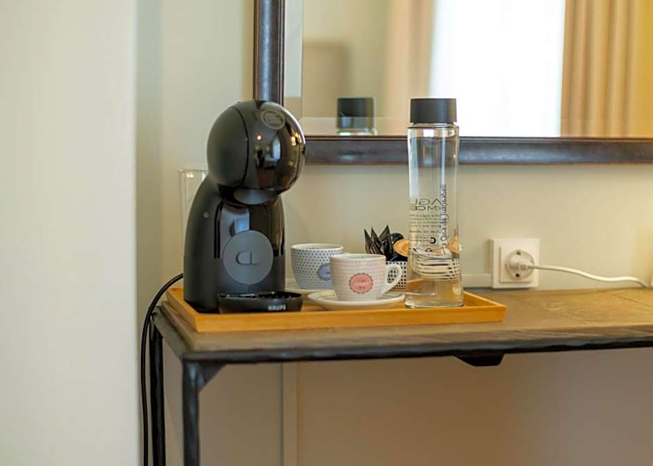 Logis Hotel Restaurante La Casa de Juansabeli