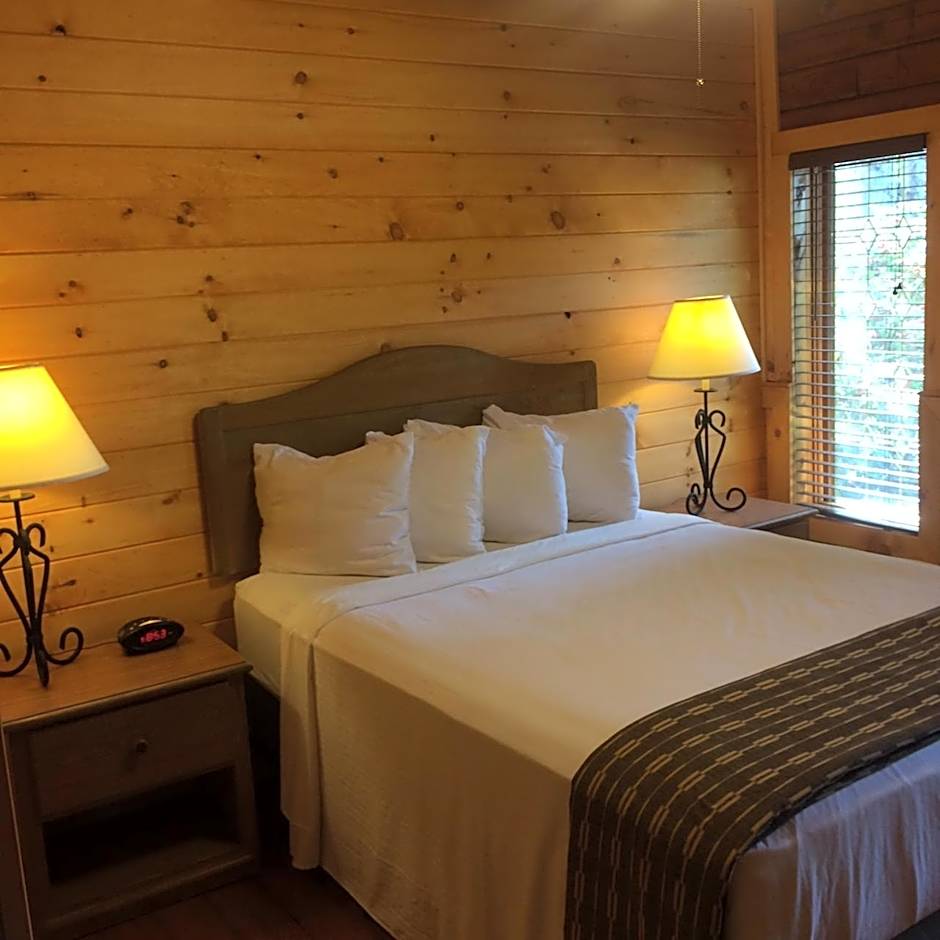 The Smoke House Lodge and Cabins