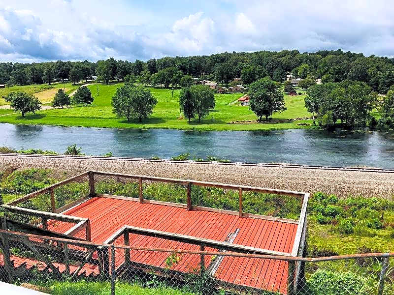 Riverview Trout Lodge