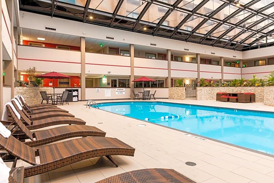 Holiday Inn Brookfield - Milwaukee By IHG