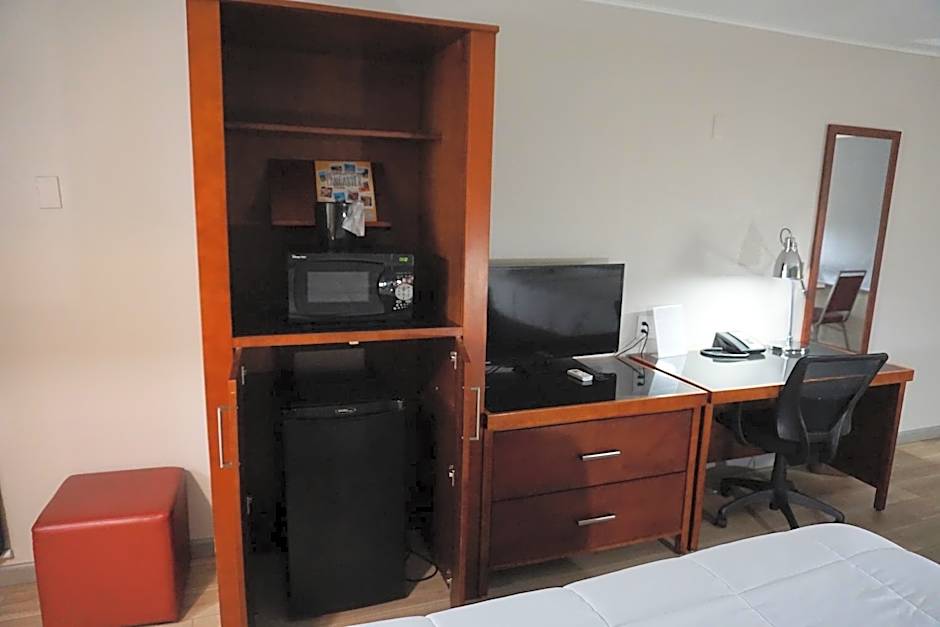 Harvest Drive Family Inn - Renovated Rooms