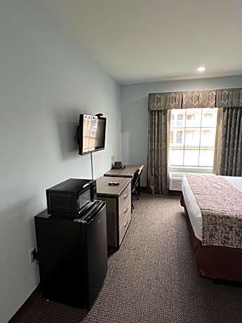 King Room - Non-Smoking