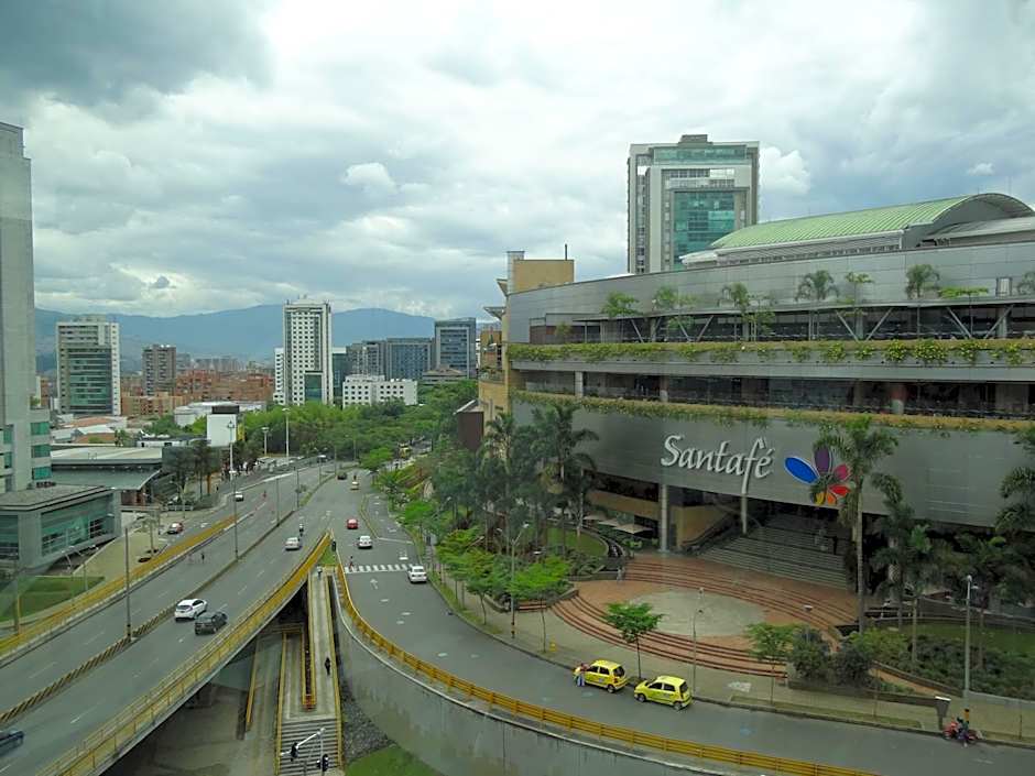 Hotel bh El Poblado
