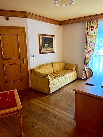 Junior Suite with Balcony