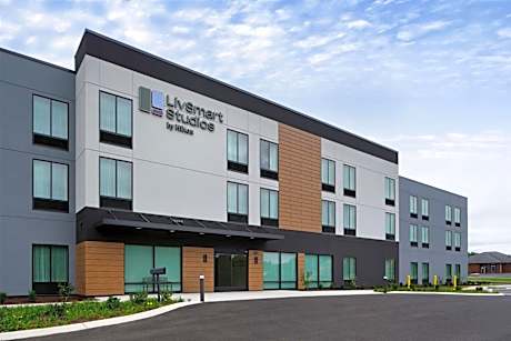 LivSmart Studios by Hilton Tullahoma