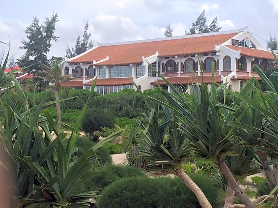 Villa Louise Hue Beach Hotel