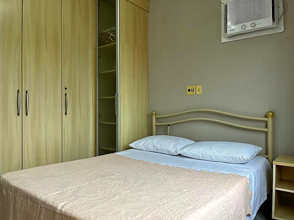 B070 - Apto 2 quartos para 6 pessoas em Bombinhas