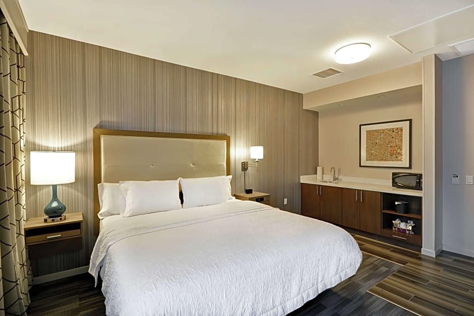 Photo 1 of 4 of Studio 1 King Bed, Hearing/Mobility Accessible, Roll in Shower