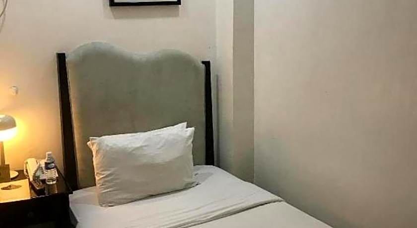 Queen Margarette Hotel