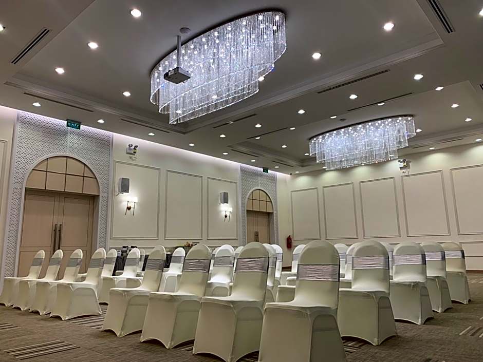 De Hug Hotel And Residence