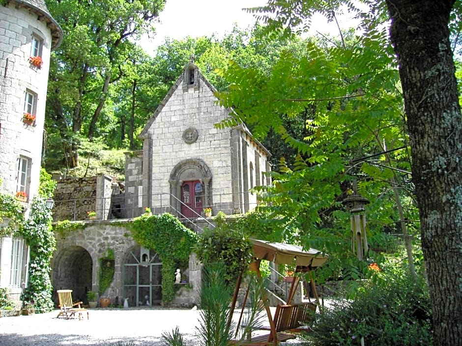 Chateau De Courbelimagne, Raulhac