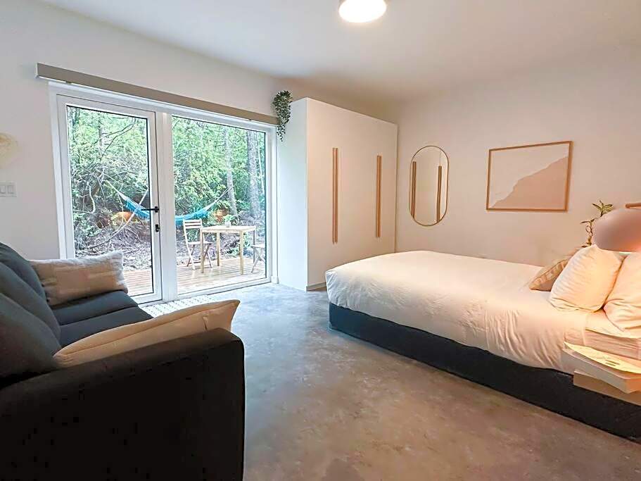 White Haus 2 - Rainforest heaven close to beaches