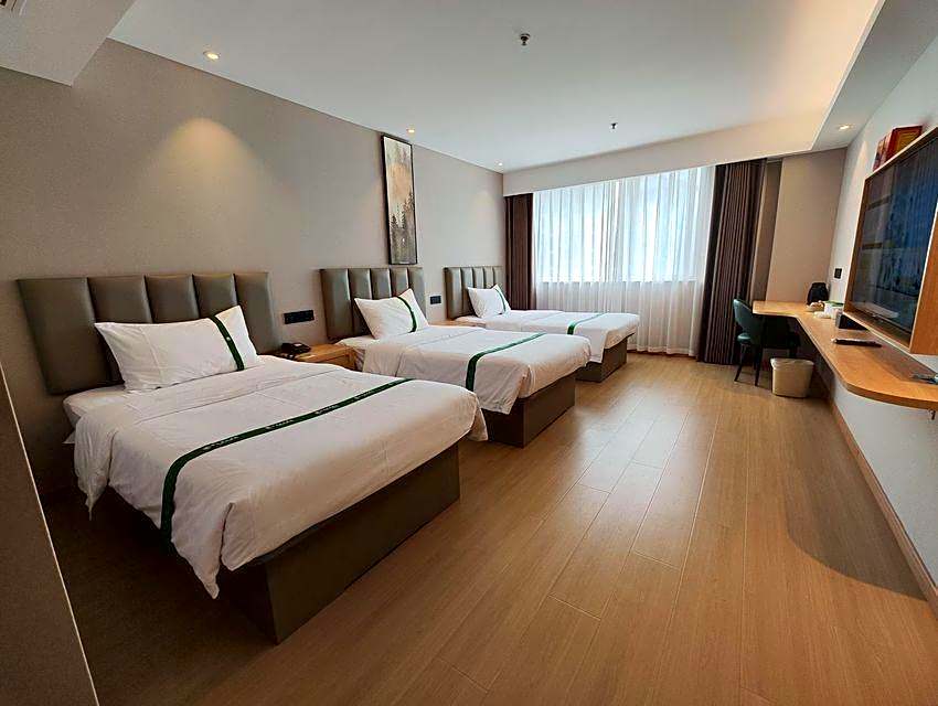GreenTree Inn Changshu Aotelaisi Business Hotel