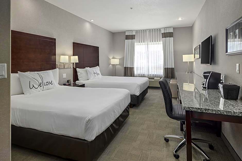 Home Inn & Suites Regina Airport