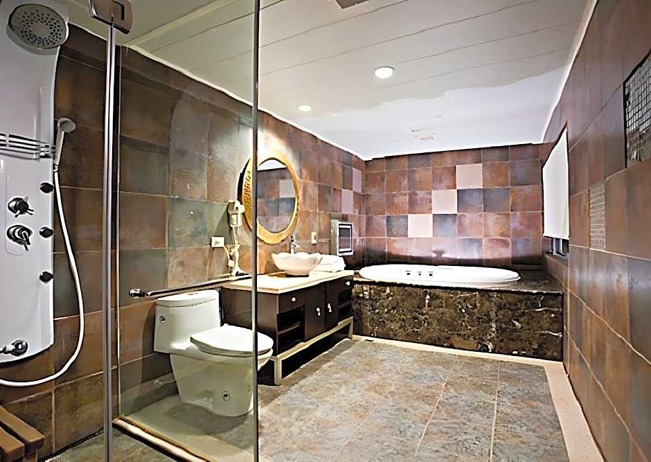 Crystal Business Motel