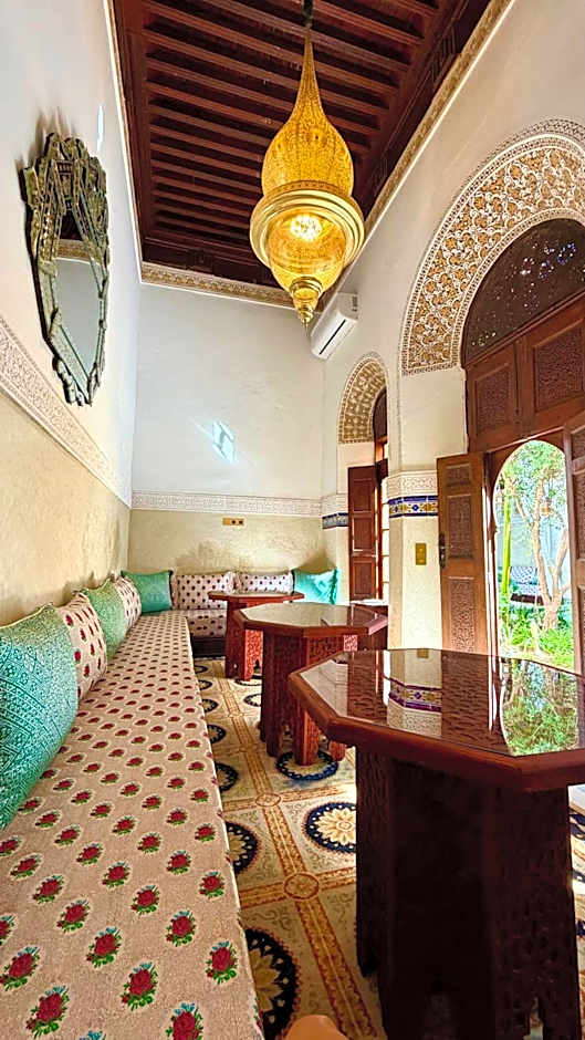 Riad L'Aziza