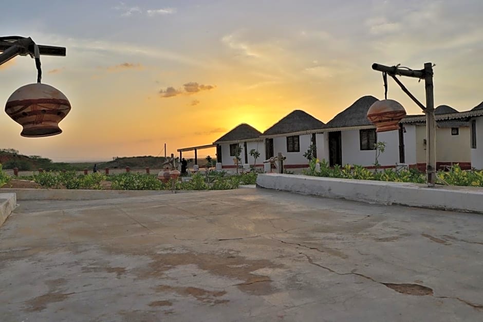 Kiaayo Resort White Rann of Kutch